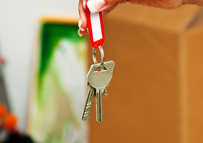 Olympia Moving Dangling Keys